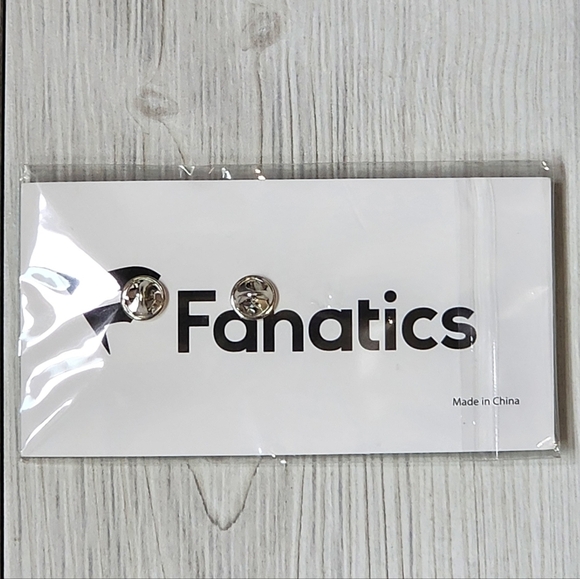 MLB 1989 WORLD SERIES 30TH ANNIVERSARY Battle of the Bay Commemorative Pin NWT - Picture 4 of 7